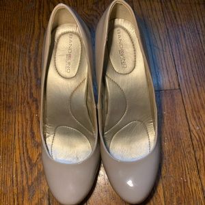 Bandolino Nude Pumps